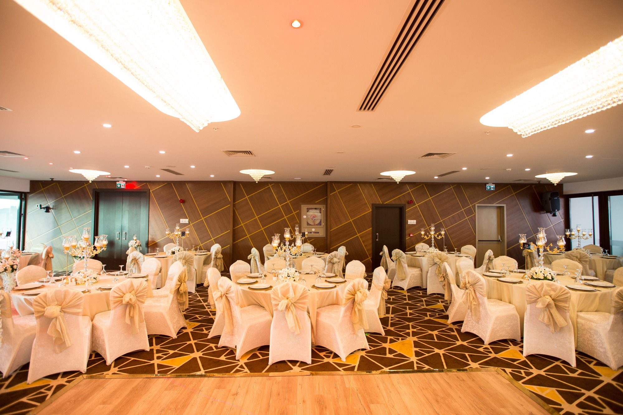 The Grand Mira Business Hotel Стамбул Экстерьер фото